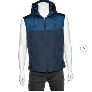 EUC Armani Collezioni
Armani Collezioni Blue Synthetic Hooded Sleeveless Vest